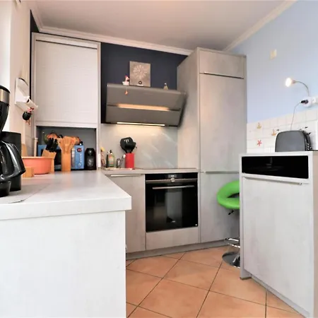 Ferienhaeuser Uns Luett Hus オストゼーバート・ディアーハーゲン