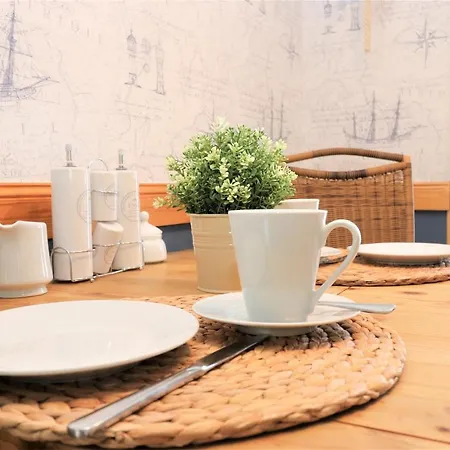 別荘 Ferienhaeuser Uns Luett Hus オストゼーバート・ディアーハーゲン