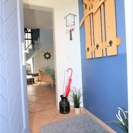 Ferienhaeuser Uns Luett Hus 別荘